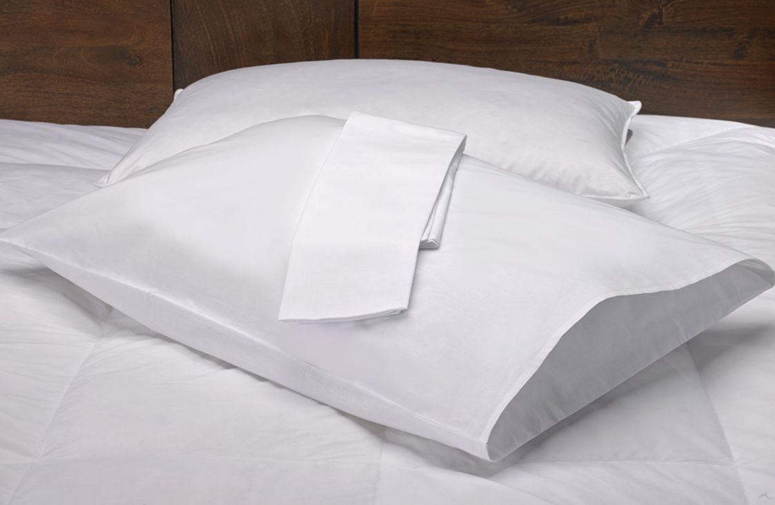 Buy Luxury Hotel Bedding from Marriott Hotels Pillows