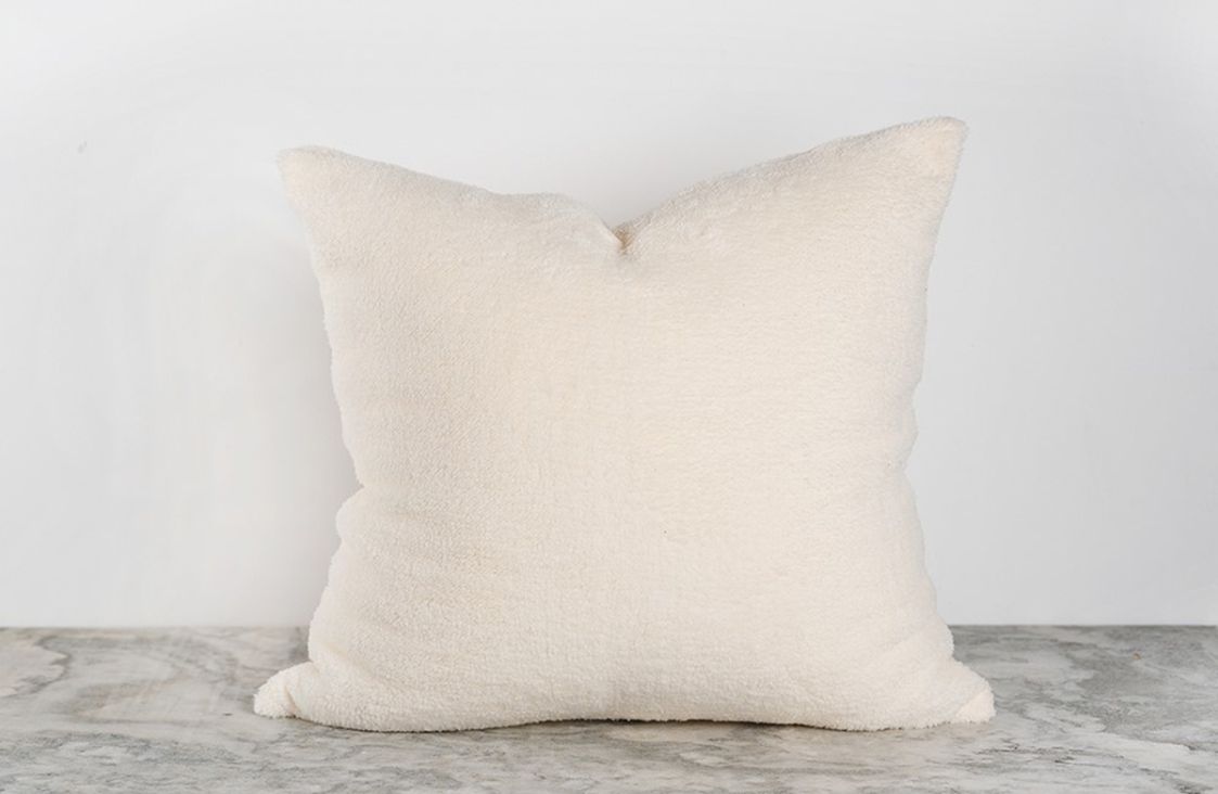 Marriott store pillows clearance